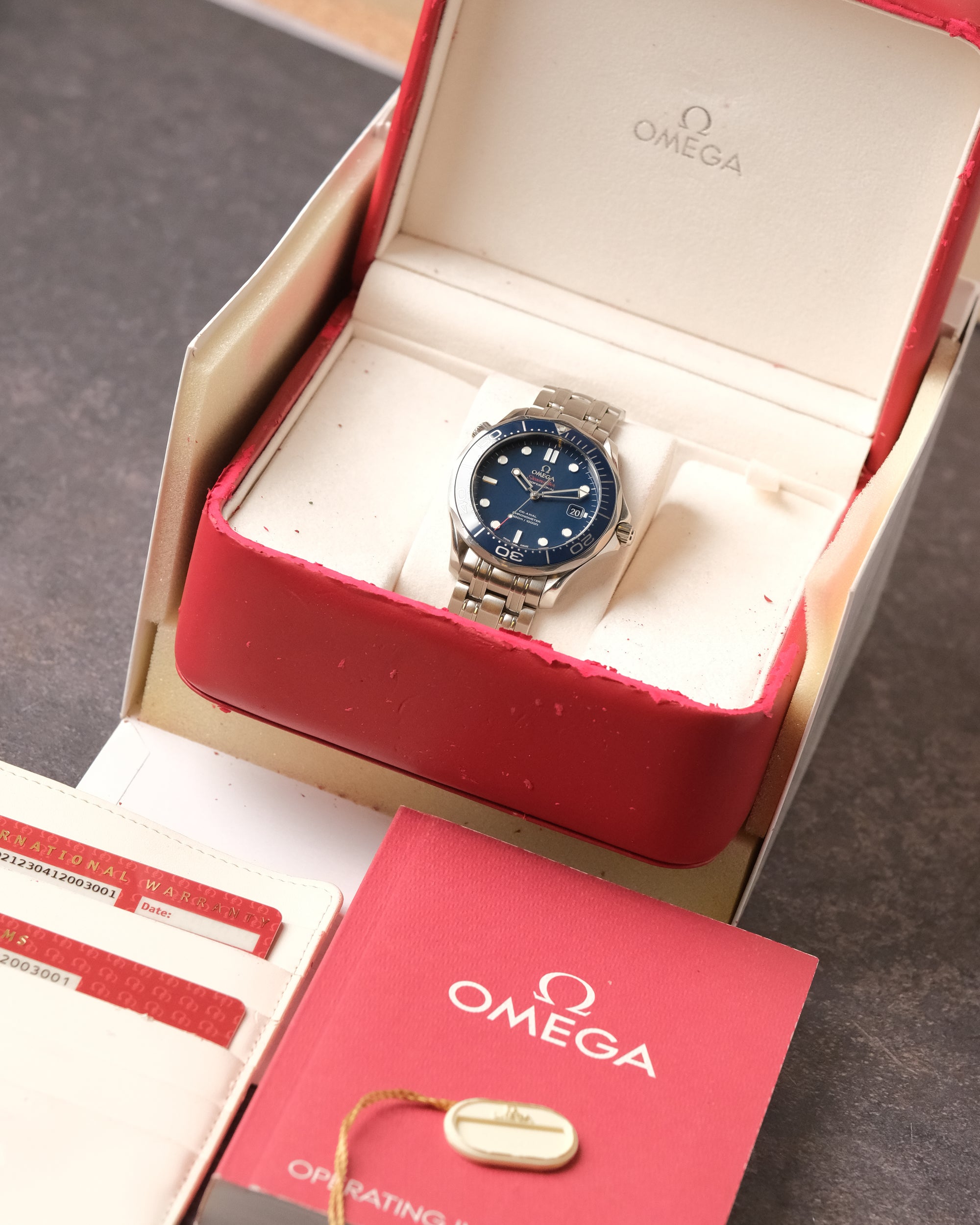 Omega Seamaster ref. 212.30.41.20.03.001 - full set VAT Reclaimable
