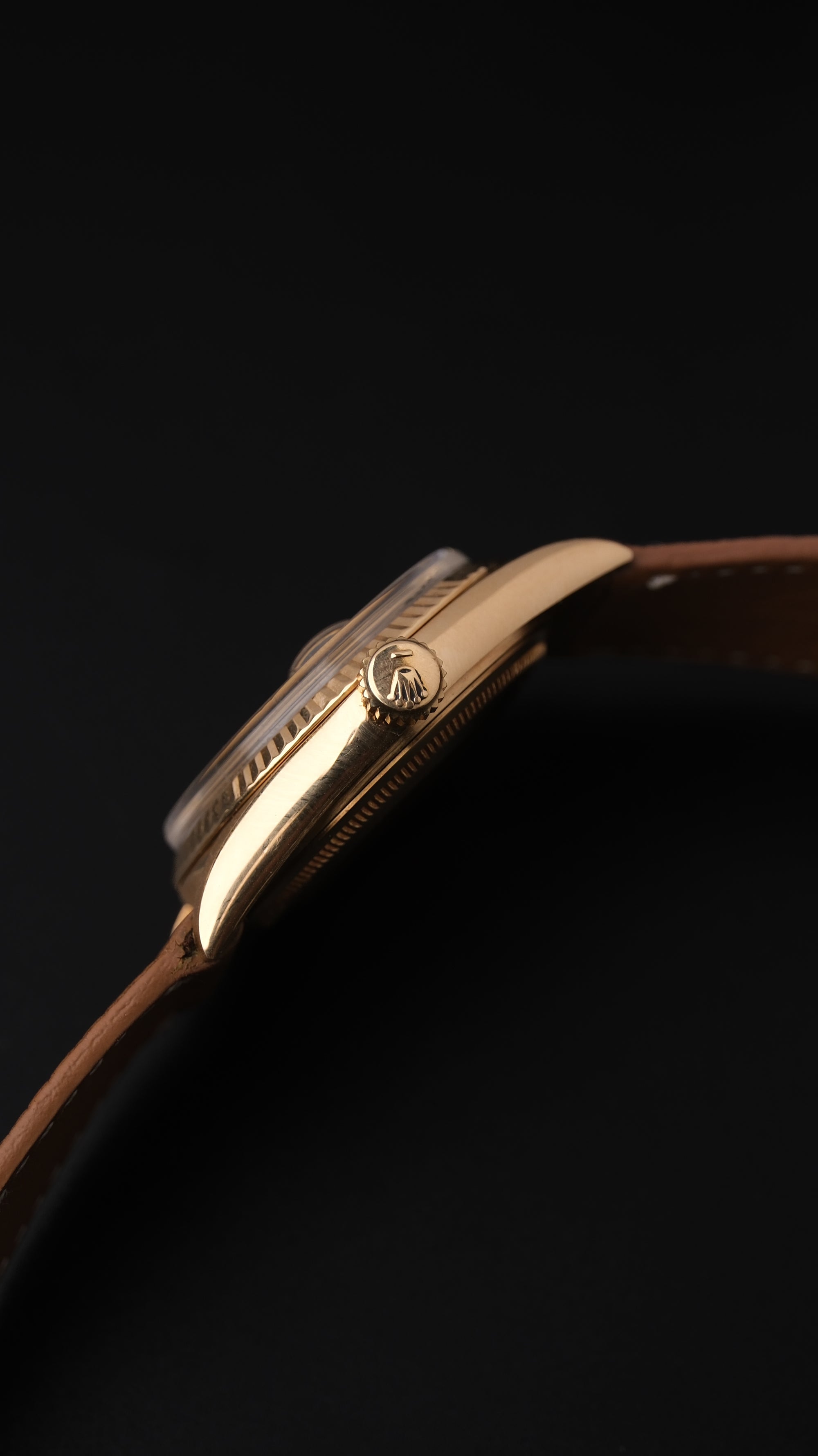 Rolex Datejust 1601 – 1966 – 18k Yellow Gold “Doorstop” Dial