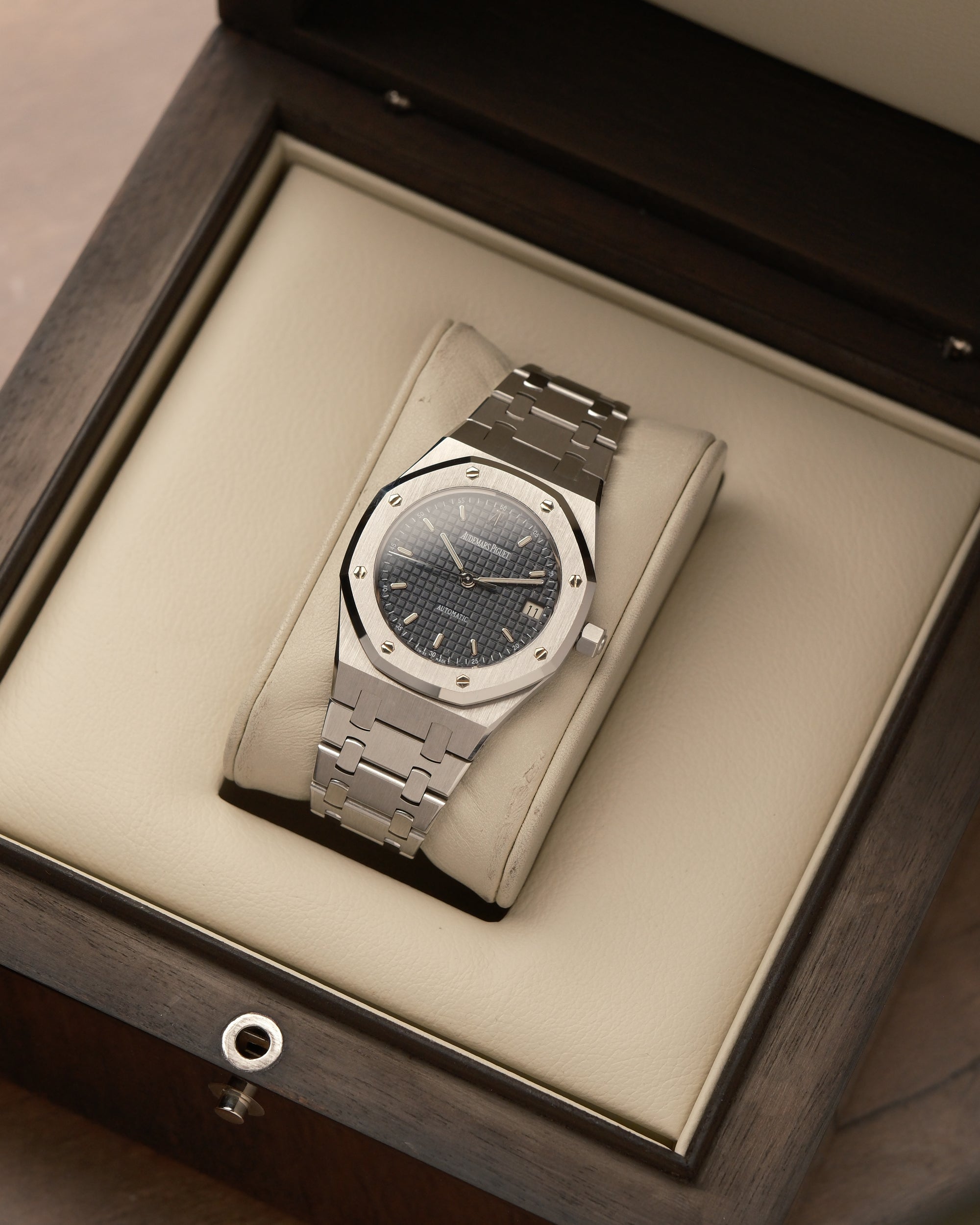 Audemars Piguet 14790ST - 2003 - extract - blue