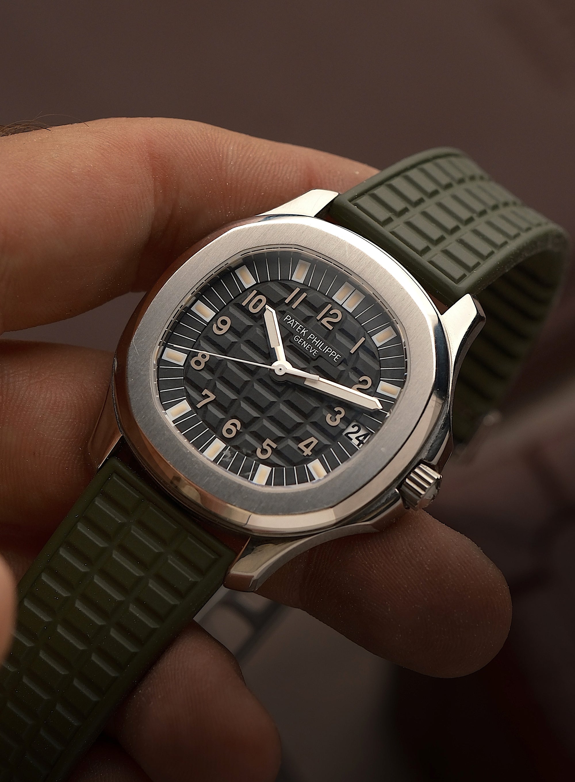 Patek Philippe Aquanaut "Jumbo" Stainless Steel Tritium Dial Ref. 5065A-001 – Gübelin Full Set 1999