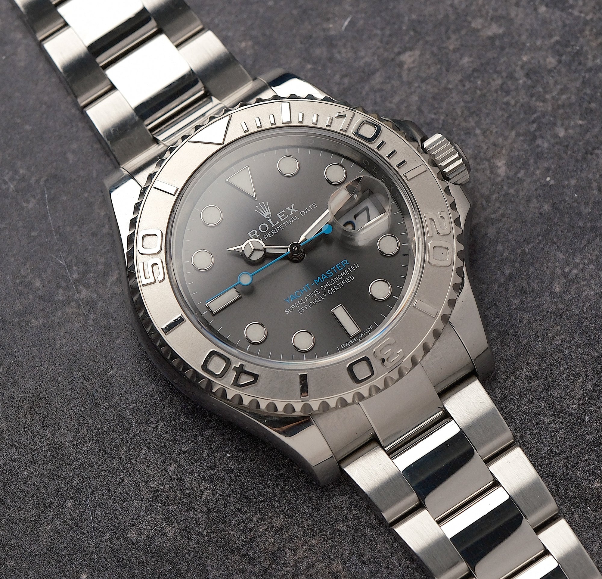 Rolex Yacht-Master 40 Dark Rhodium Dial Platinum Bezel Ref. 116622 (2017 Guarantee Card)