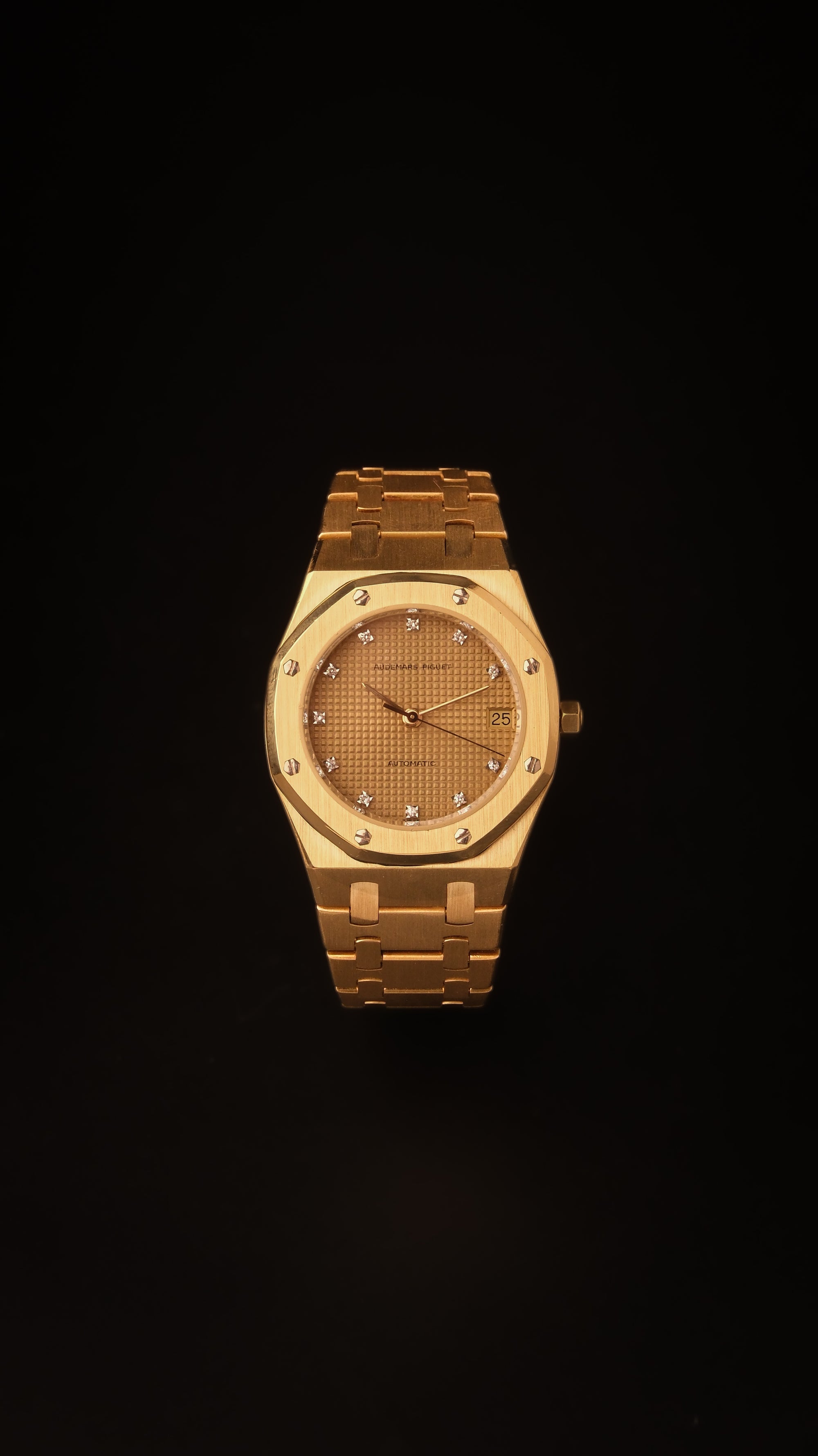 Audemars Piguet Royal Oak 4100BA  / serviced / Minty / Checked at AP