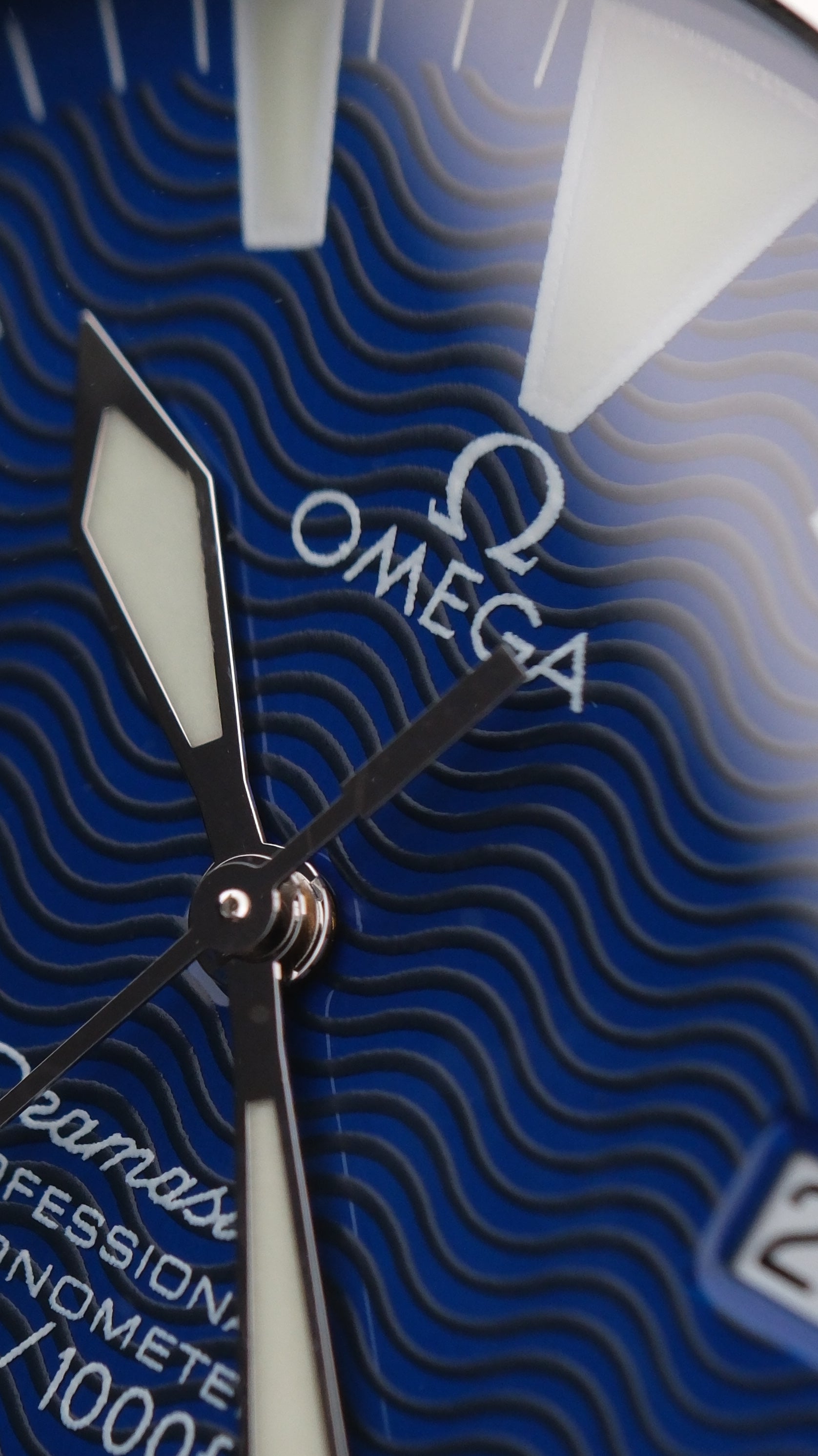 Omega Seamaster Diver 300 M Mint condition / open date card / Unpolished