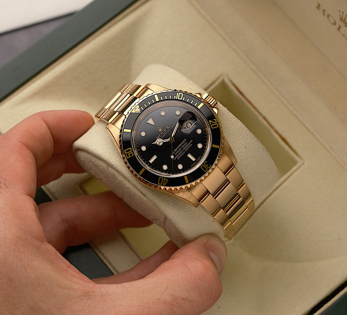 Rolex Submariner Date 16618 – Full Set – Rolex Service 2024
