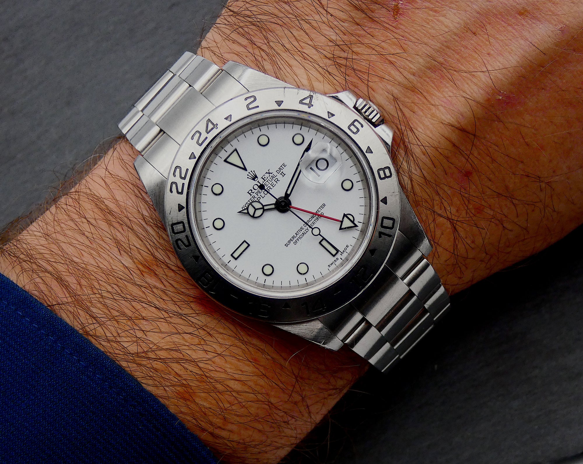 SOLD Rolex Explorer II Polar / unpolished / service papers