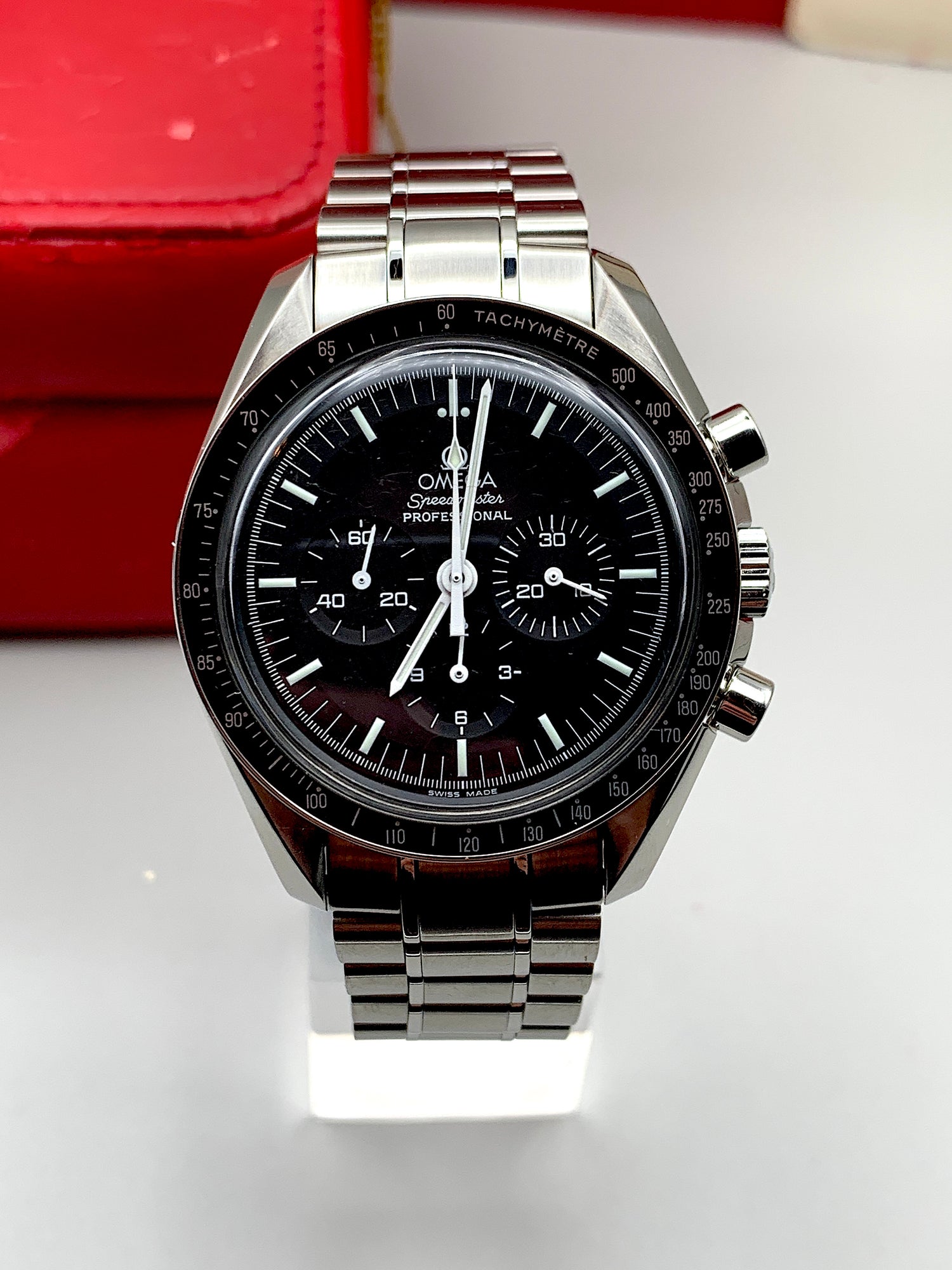 SOLD Omega Speedmaster Professional Moonwatch 2005 NOS