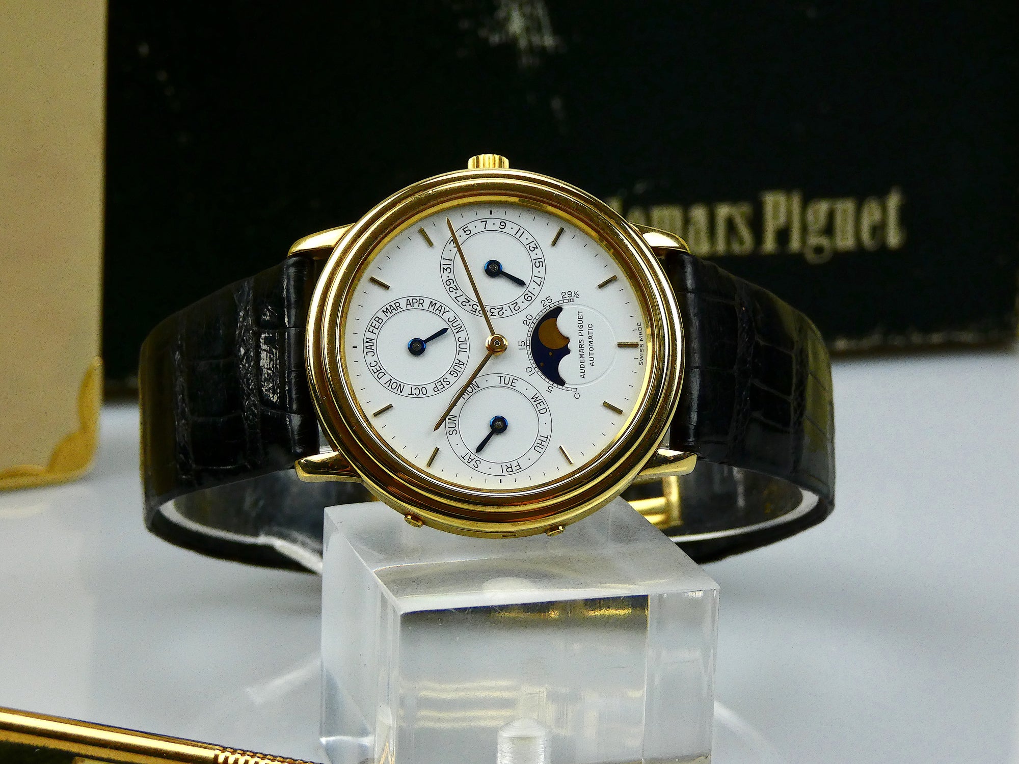 SOLD Audemars Piguet Quantieme Perpetual Calendar - Collectors set 25657BA