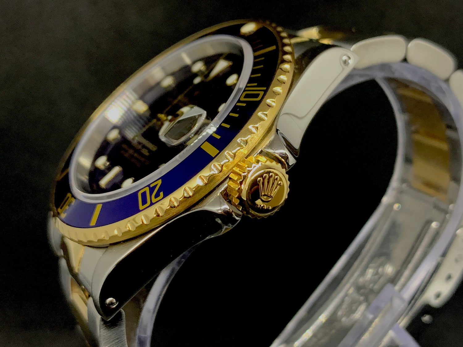 SOLD Rolex Submariner 16803 Full set EON Watches