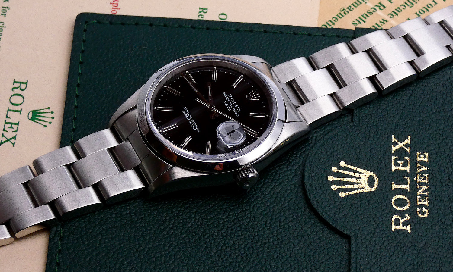 Oyster Perpetual Date / serviced / black dial 15200