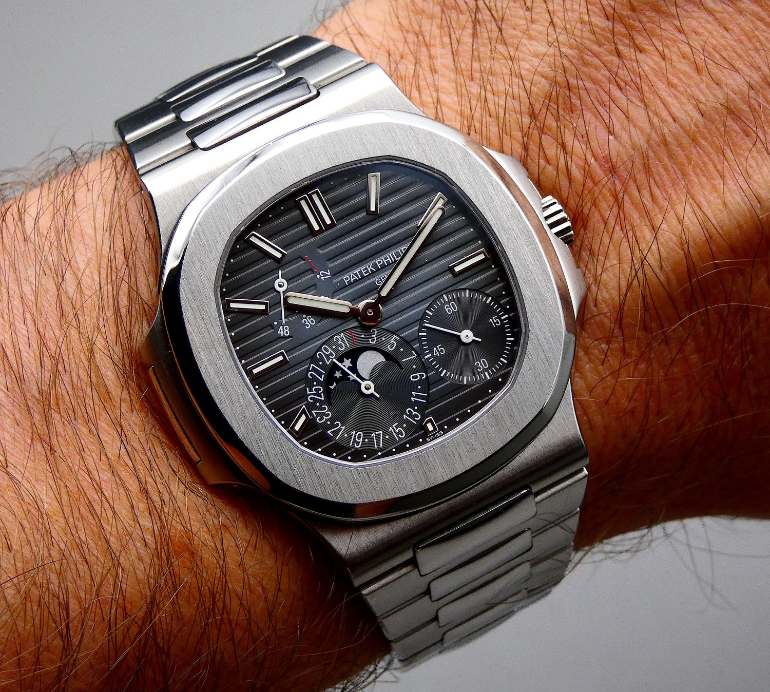 SOLD Patek Philippe Nautilus 5712 Full set 2016 Mint