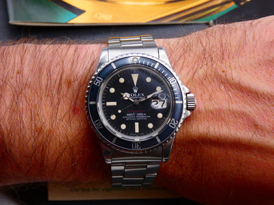 SOLD Rolex Submariner Date / Single Red / 1974 / blue faded bezel