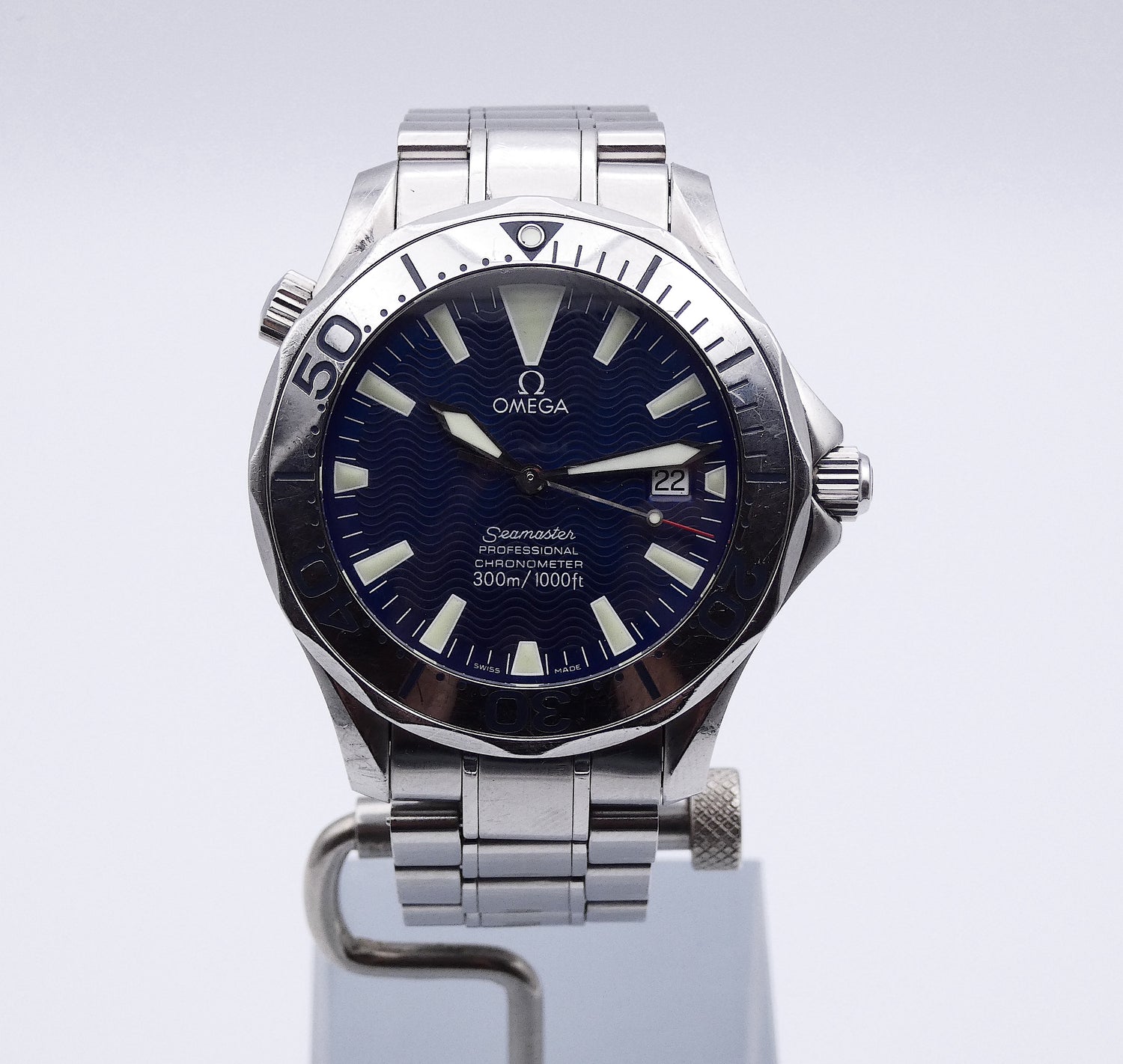 SOLD Omega Professional 300m Seamaster / Electric Blue