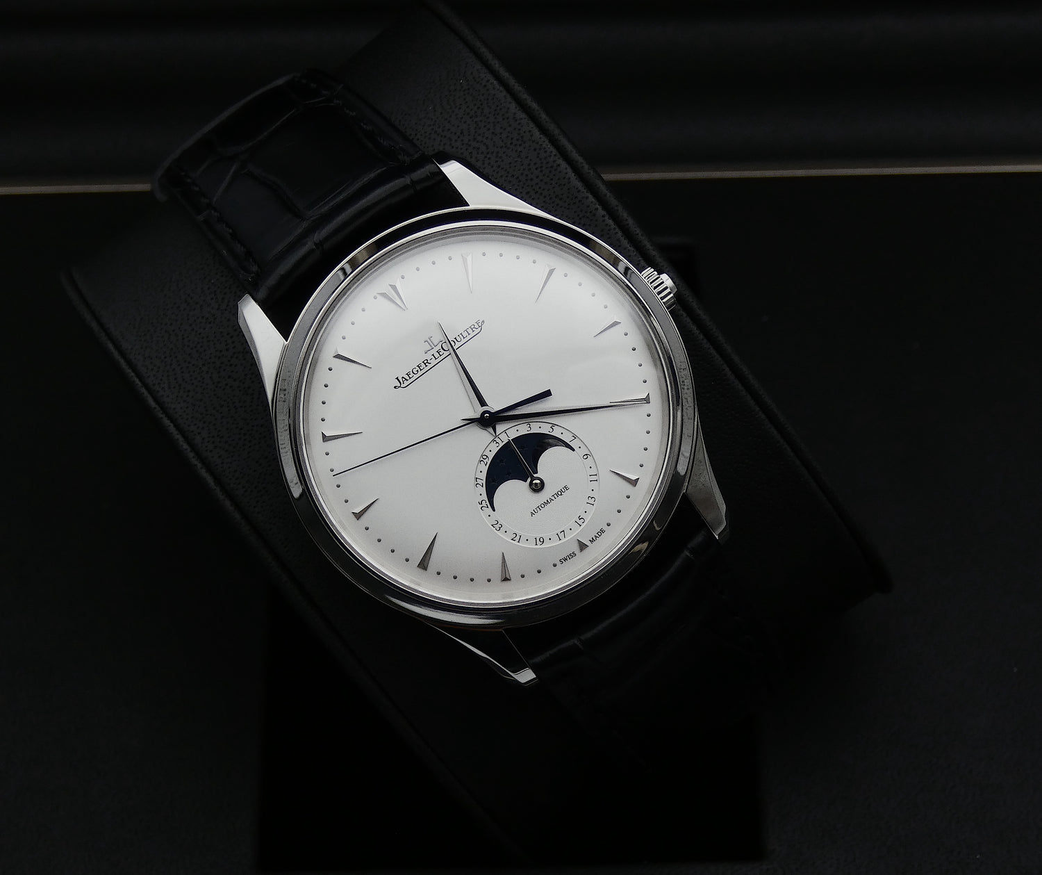 SOLD Jaeger-LeCoultre Master Ultra Thin Moon Full Set