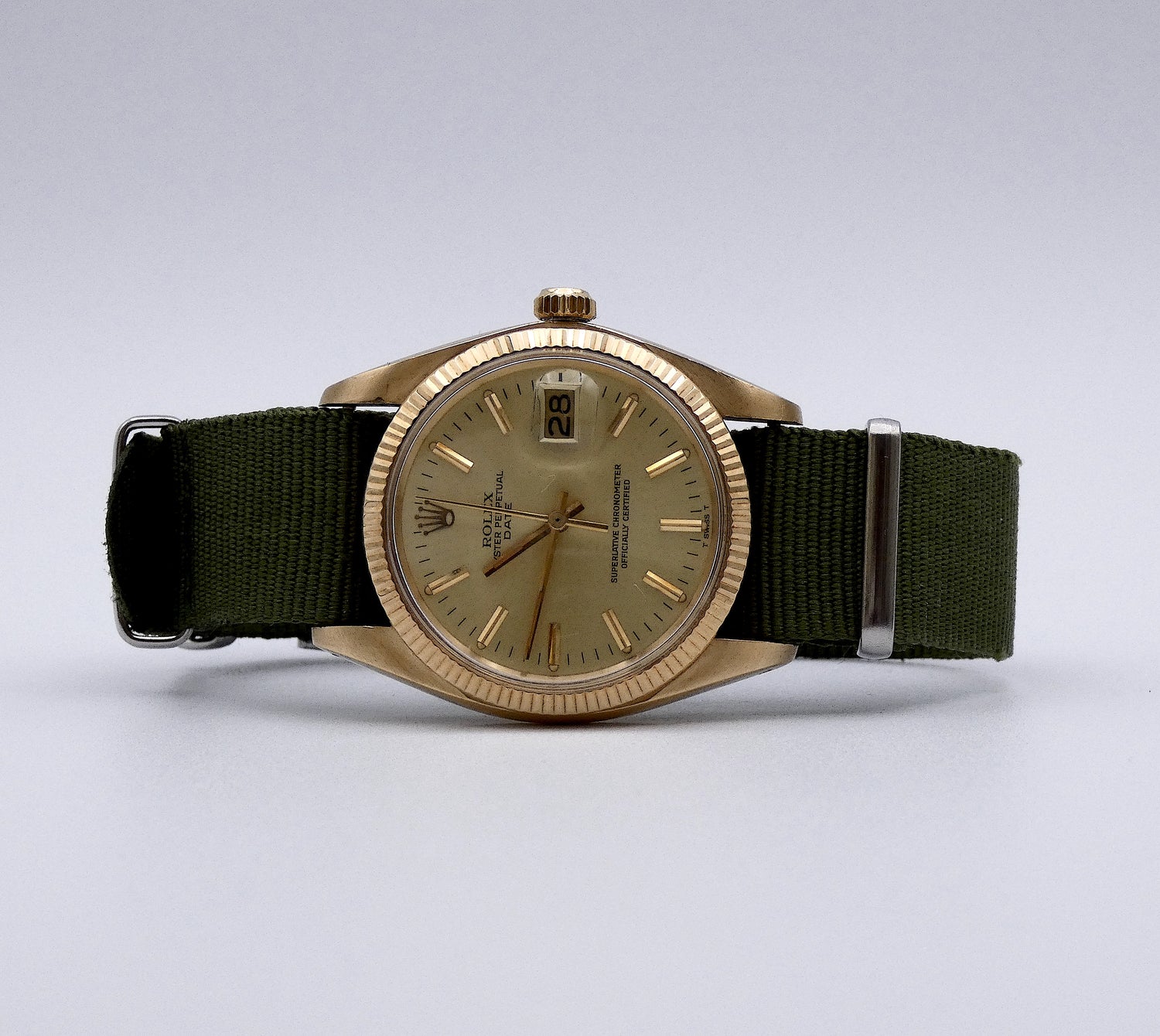 Sold Oyster Perpetual Date Full Gold 1979 Mint