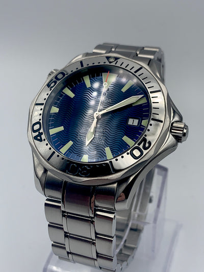 SOLD Omega Professional 300m Automatic Mens Watch Seamaster NOS / Electric Blue