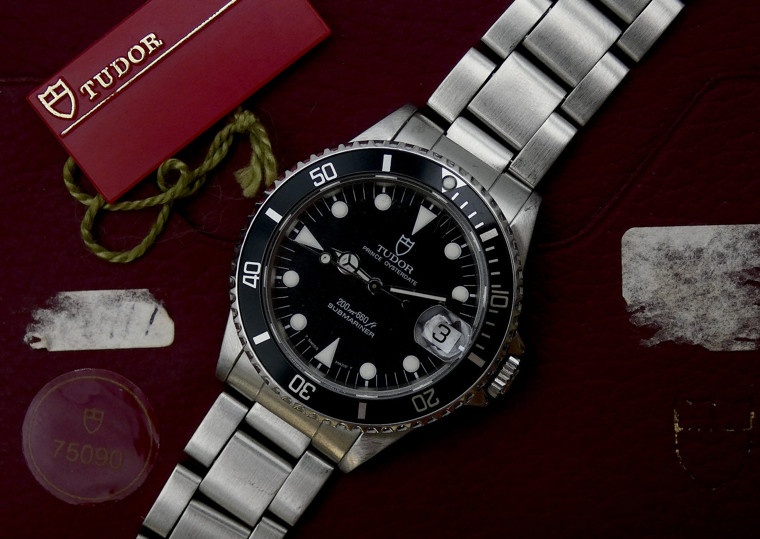 SOLD 75090 Submariner