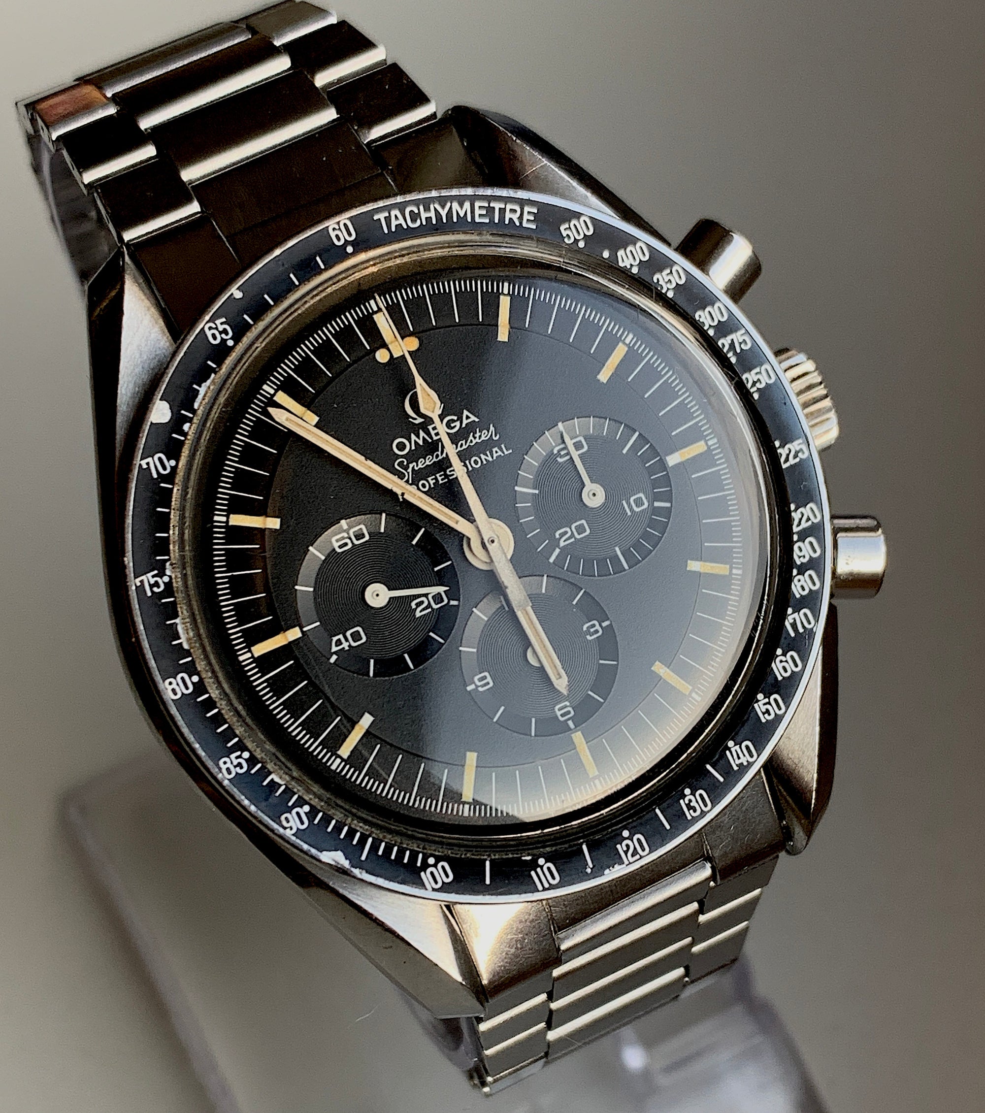 SOLD Omega Speedmaster 145.022 69ST moonwatch