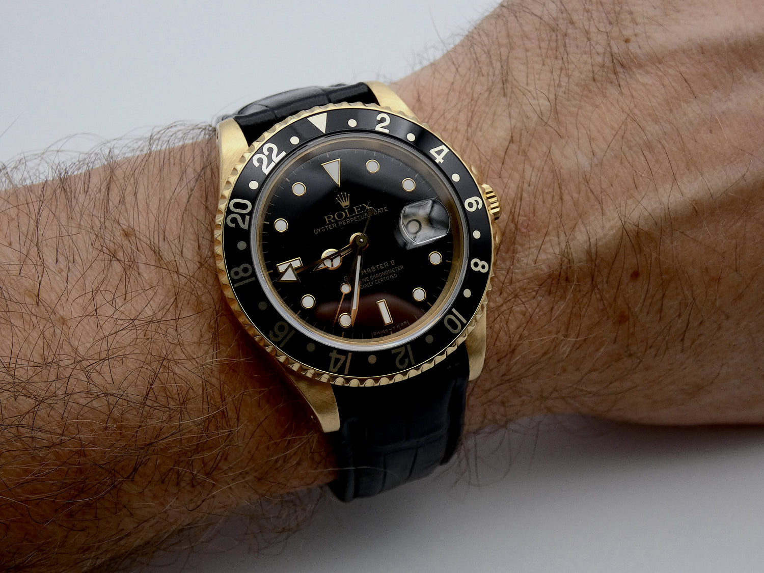 SOLD  GMT-Master II 18K gold MINT