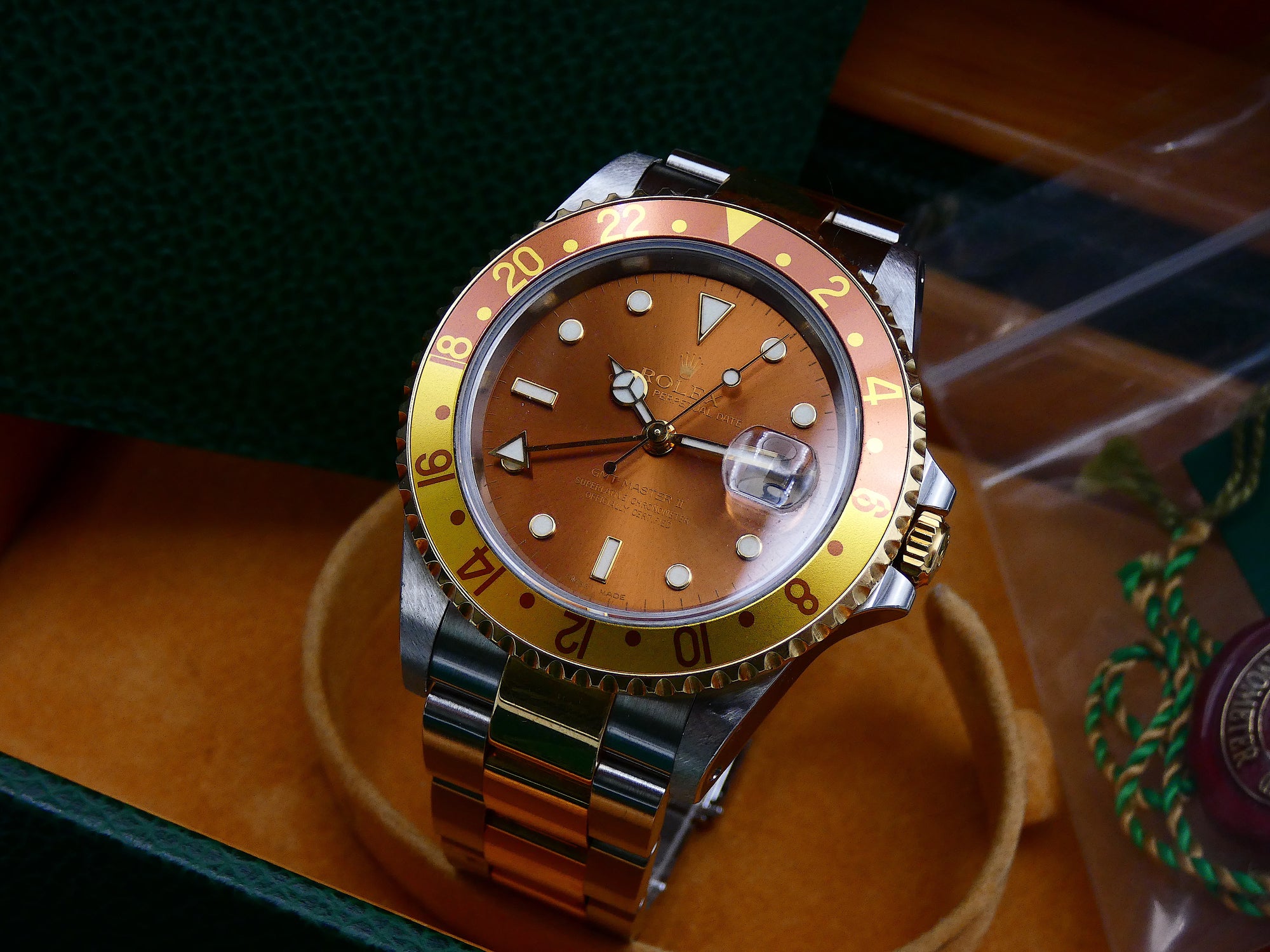 VERKOCHT Rolex GMT-Master II 2001 Rootbeer