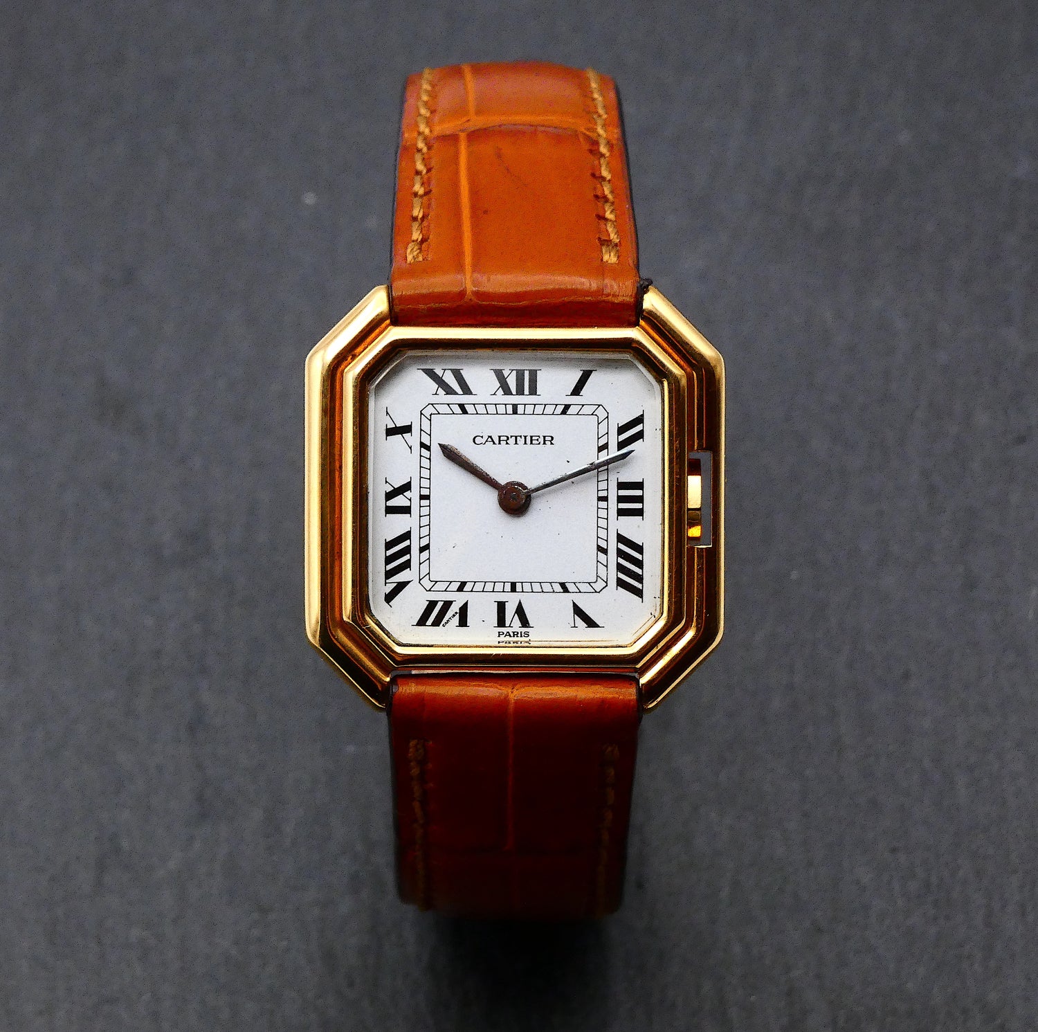 SOLD Cartier Ceinture 18k Paris Dial