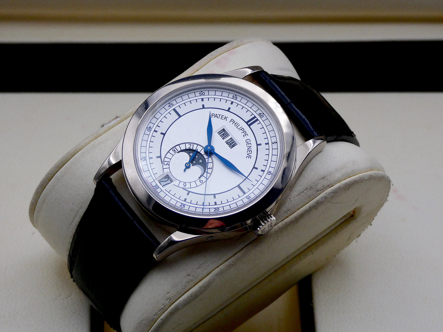 Patek philippe online 5396g price
